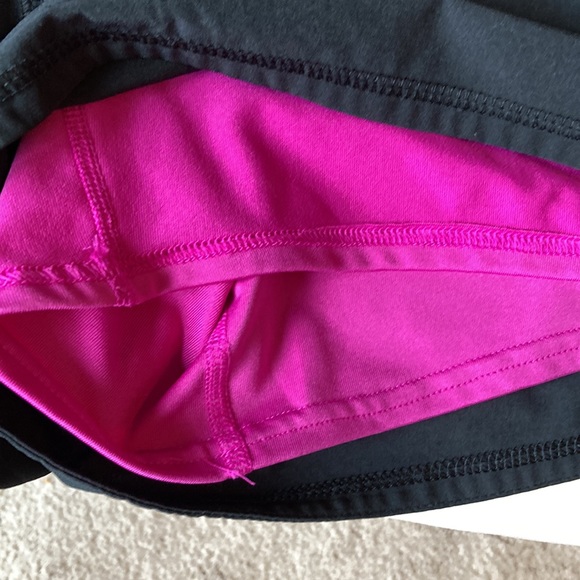 Nike Large shorts with built in shorts - Picture 7 of 7